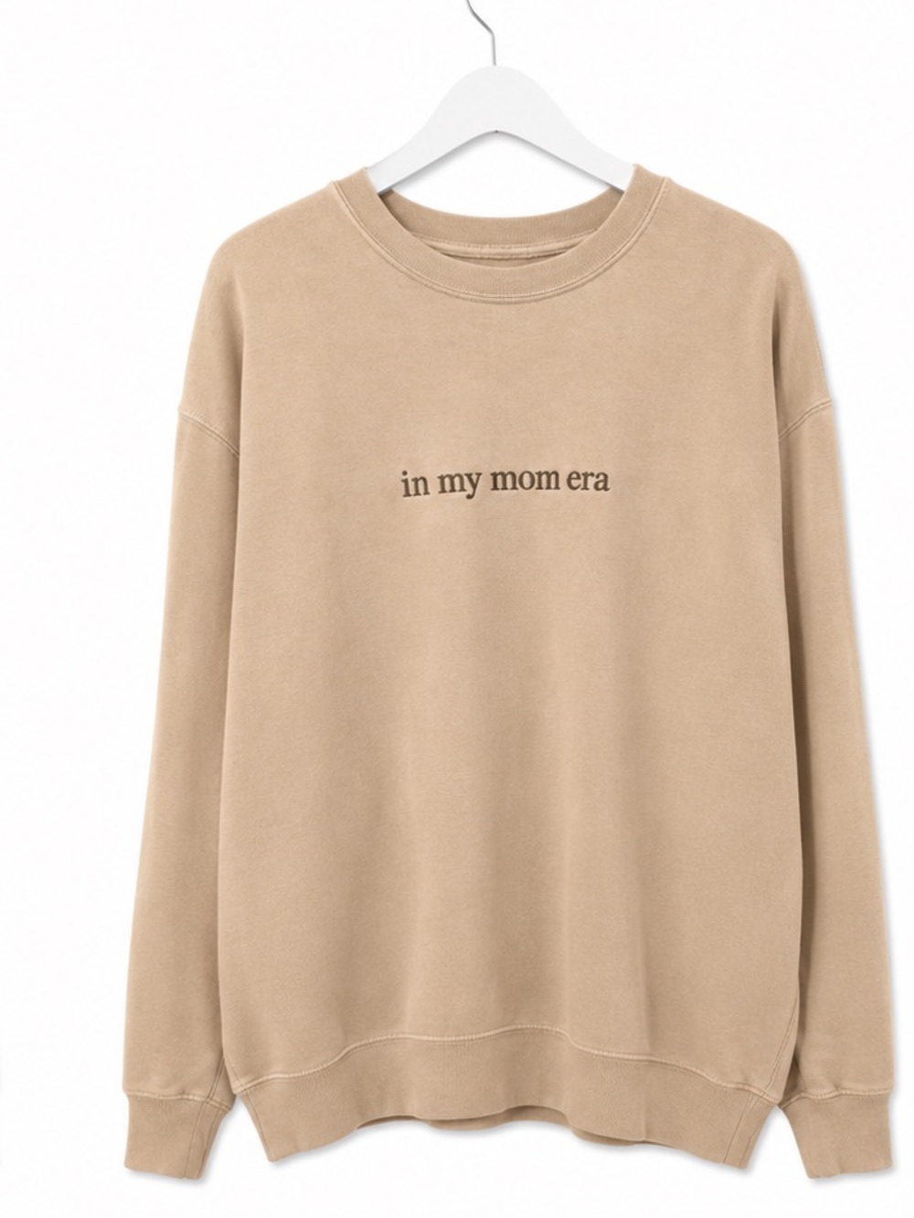 Beige 'in my mom era' Crewneck Sweatshirt